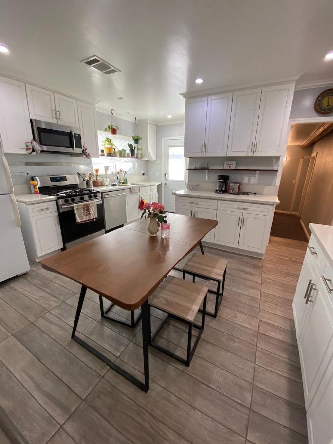 Private Room In La With Free Wifi And Tv With Shared Kitchen Los Angeles Eksteriør bilde