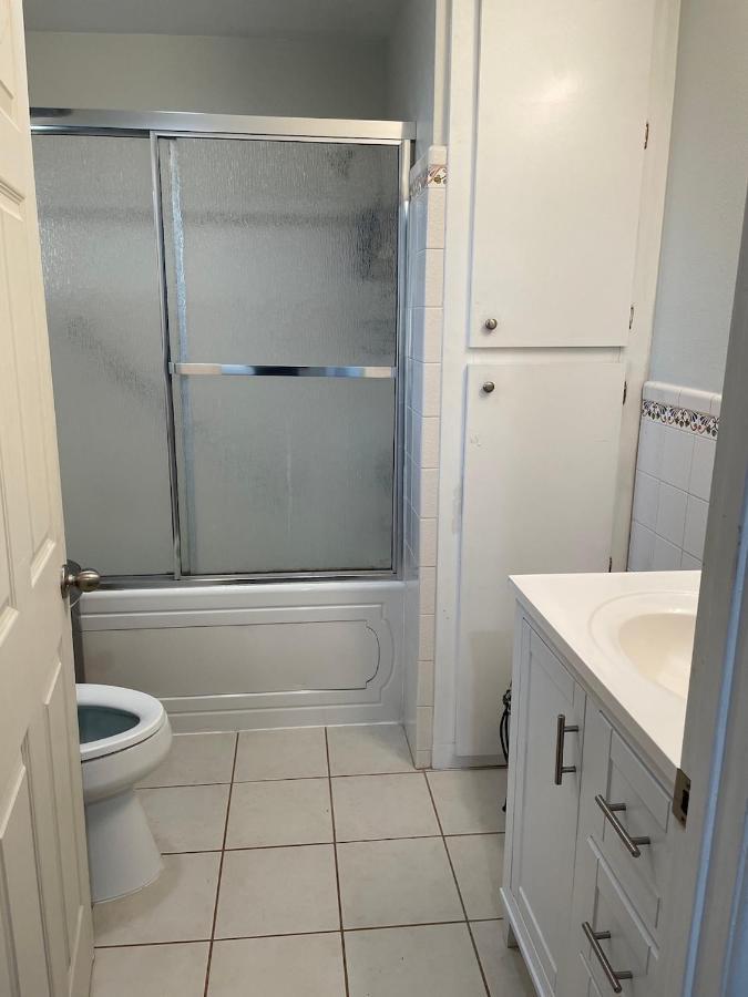 Private Room In La With Free Wifi And Tv With Shared Kitchen Los Angeles Eksteriør bilde