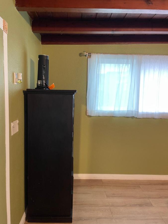 Private Room In La With Free Wifi And Tv With Shared Kitchen Los Angeles Eksteriør bilde