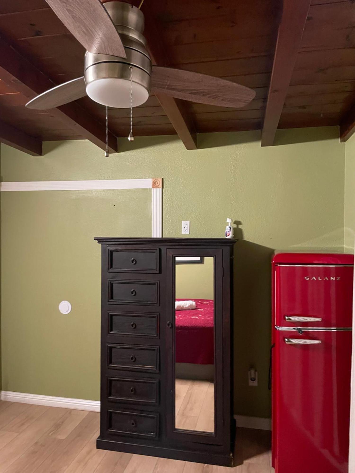 Private Room In La With Free Wifi And Tv With Shared Kitchen Los Angeles Eksteriør bilde